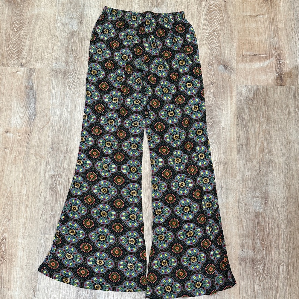 Earthbound Trading Co Floral Patterned Flare Soft Pants